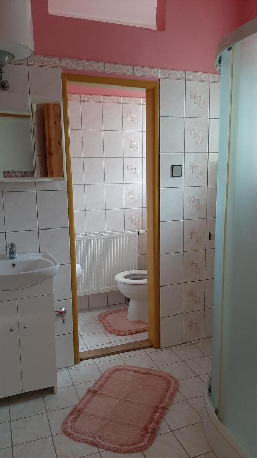 Apartmany-Zamecka Restaurace Jindrichovice المظهر الخارجي الصورة